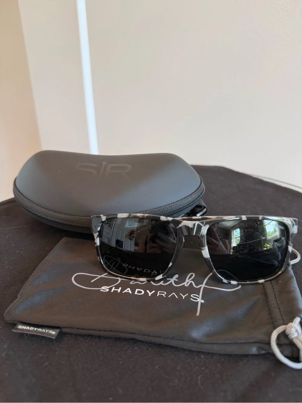 Shady Rays Polarized Sunglasses in Black Marbled Frame